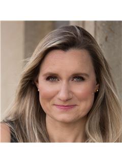 Nicole Brand - RE/MAX Twin City Realty Inc