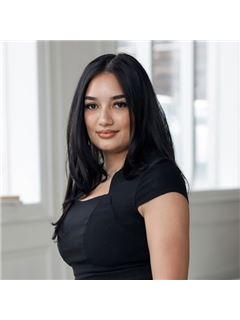 Andrea Ishmael - RE/MAX Community Realty Inc.
