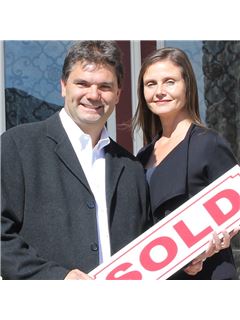 Mark Kolchetski - RE/MAX Hallmark Chay Realty