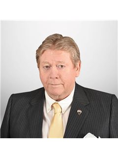 经纪人/所有者 - Donald G. Stoutt - RE/MAX Right Move