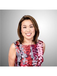 Gloria Yeung - RE/MAX Hallmark Realty Ltd