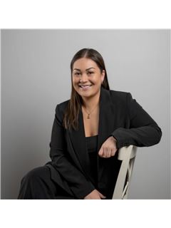 Lyndsay Robinson - RE/MAX A-B Realty Ltd