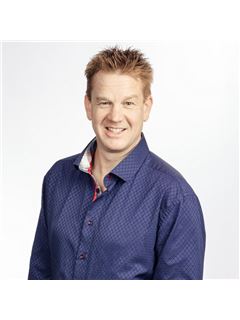 Kevin Wedzinga - RE/MAX Real Estate Centre Inc.
