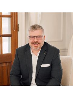 Andrew McAllister - RE/MAX Realty Specialists Inc