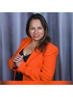 Cynthia Singh - RE/MAX Community Realty Inc.