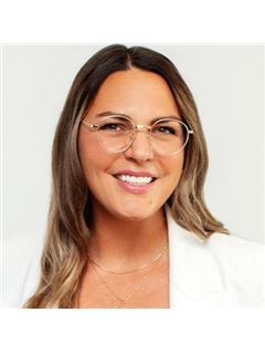 Heather Vieira - RE/MAX Hallmark Chay Realty