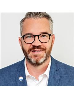 Ian Osborne - RE/MAX Hallmark Chay Realty