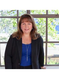 Leann Hammond - RE/MAX Hallmark Chay Realty