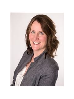 Shauna Brownlee-Starr - RE/MAX Hallmark Realty Group