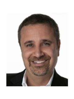 Agente Associado                                   - Corey Silver - RE/MAX Hallmark Realty Ltd