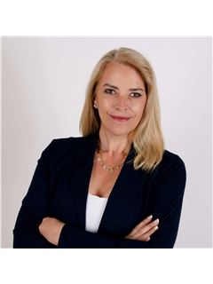 Lisa Anne Cyr-Auld - RE/MAX Hallmark Realty Group