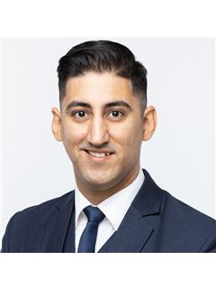 Yatin Malik - RE/MAX Real Estate Centre Inc