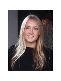 Cassidy Daniels - RE/MAX Hallmark Chay Realty
