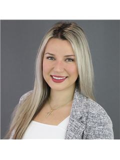 Tia Deutschmann - RE/MAX Real Estate Centre Inc