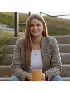 Tay Paxton - RE/MAX Hallmark Realty Group