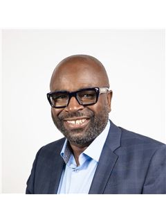 Dexter King - RE/MAX Community Realty Inc.