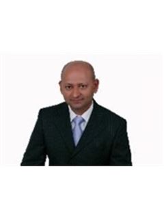 Tushar Rawal - RE/MAX Realty Specialists Inc