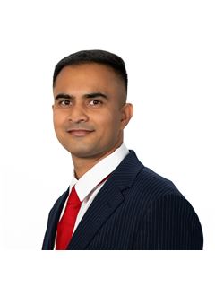 Arjan Chandela - RE/MAX Metropolis Realty