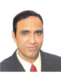 Broker/Owner - Kash Aujla - RE/MAX Champions Realty Inc