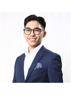 Justine Salvador - RE/MAX Real Estate Centre Inc