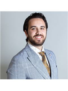 Nick Fioravanti - RE/MAX Escarpment Realty, Inc.