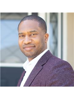 Ryan Steve Dehaney - RE/MAX Community Realty Inc.
