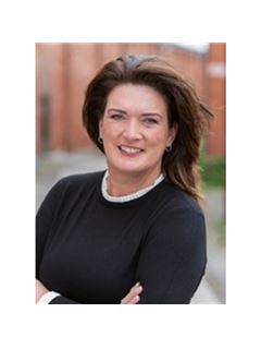 Lenore Lennox - RE/MAX Escarpment Realty, Inc.