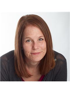 Chantel Brownlee - RE/MAX Hallmark Realty Group