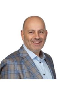 Broker/Owner - David Medeiros - RE/MAX Real Estate Centre Inc