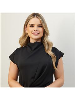 Sara Arcila - RE/MAX Twin City Realty Inc