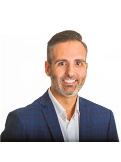 Ian Lopes - RE/MAX West Realty Inc