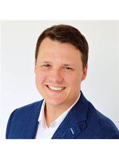 Chris Blight - RE/MAX Twin City Realty Inc