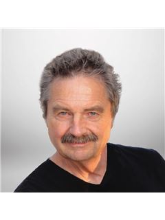 Mark A. Dulmage - RE/MAX Right Move