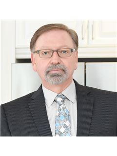 Dave Treitz - RE/MAX Hallmark Chay Realty