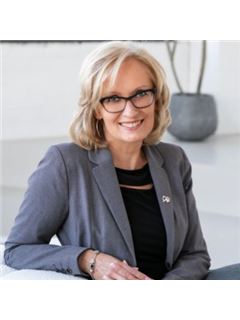 Lidia Adamska - RE/MAX Real Estate Centre Inc