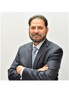 Mohammad Ayub - RE/MAX Champions Realty Inc