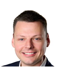 Brian McIntyre - RE/MAX Hallmark Realty Ltd