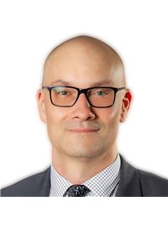Bart Rybarczyk - RE/MAX Real Estate Centre Inc