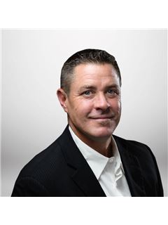 Ryan J Shropshire - RE/MAX Right Move