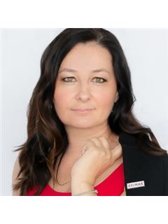 Lisa B. Paton - RE/MAX All-Stars Realty Inc