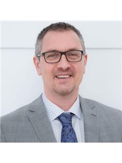 Terry Annis - RE/MAX Hallmark First Group Realty Ltd