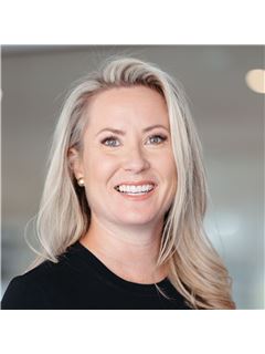 Michelle Walker - RE/MAX Hallmark Realty Ltd