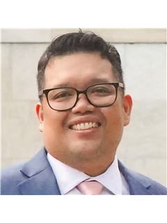 Neil Delfin - RE/MAX Realtron Realty Inc