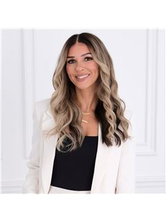 Andrea Macri - RE/MAX Experts