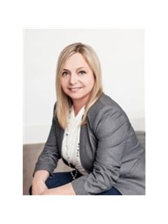 Aģents - Paula Carney - RE/MAX Hallmark Chay Realty
