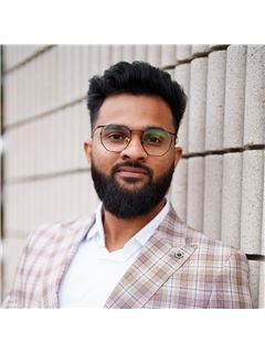 Varunan Arumainathan - RE/MAX Metropolis Realty