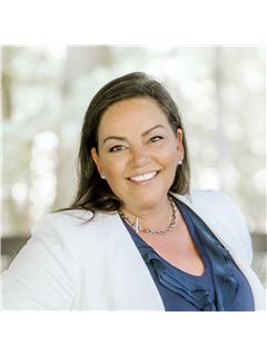 Michelle McCague - RE/MAX Hallmark Chay Realty
