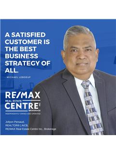 Jollyon Persaud - RE/MAX Real Estate Centre Inc
