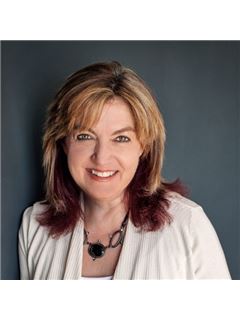 Patricia McCallum - RE/MAX Hallmark Chay Realty