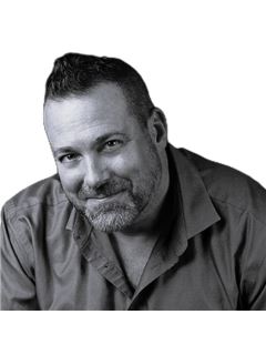 RYAN WEICHEL - RE/MAX Niagara Realty Ltd
